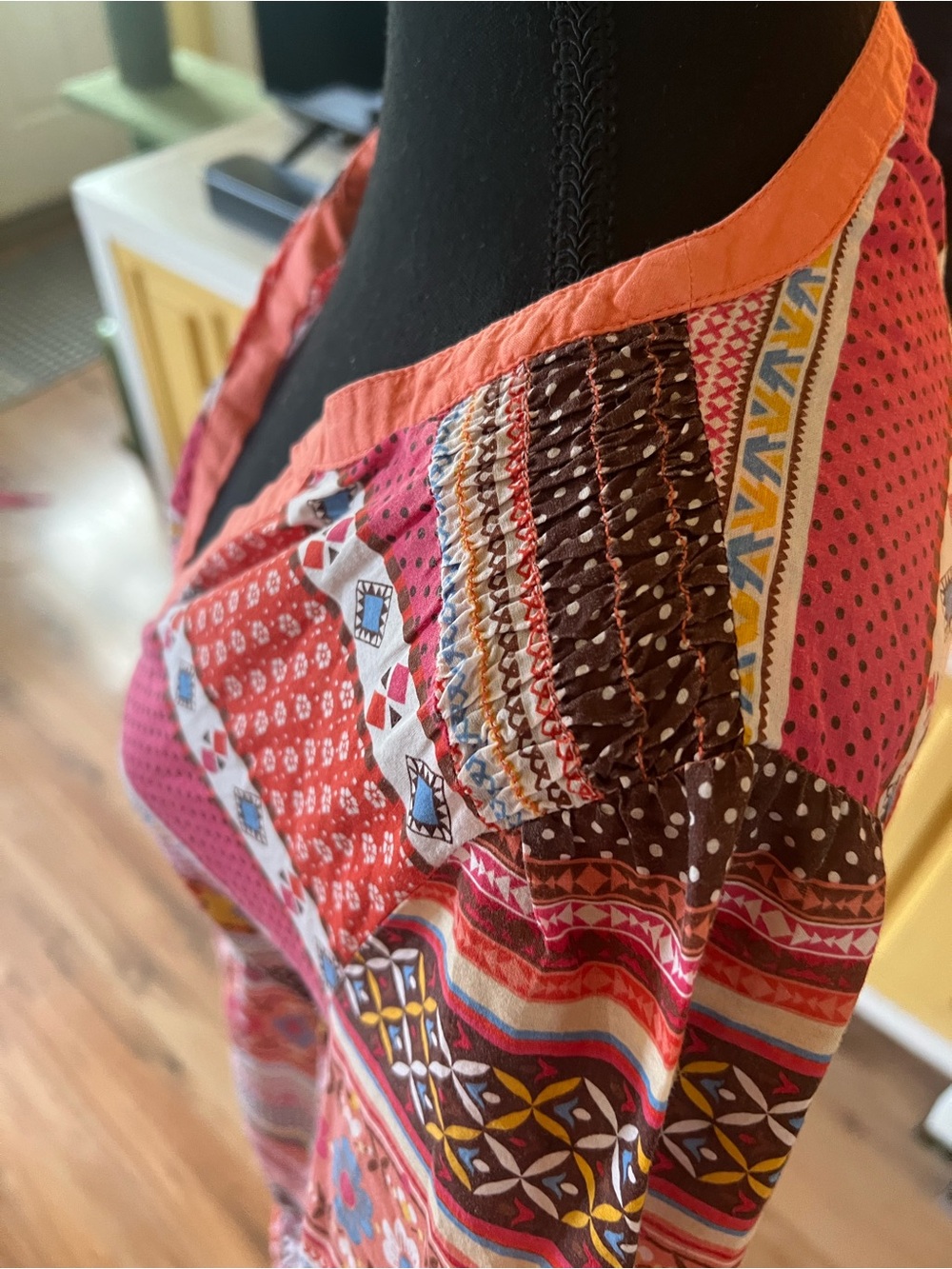 H&M Coral and Pink Mixed-Print V-Neck Tunic - Picture 2 of 5